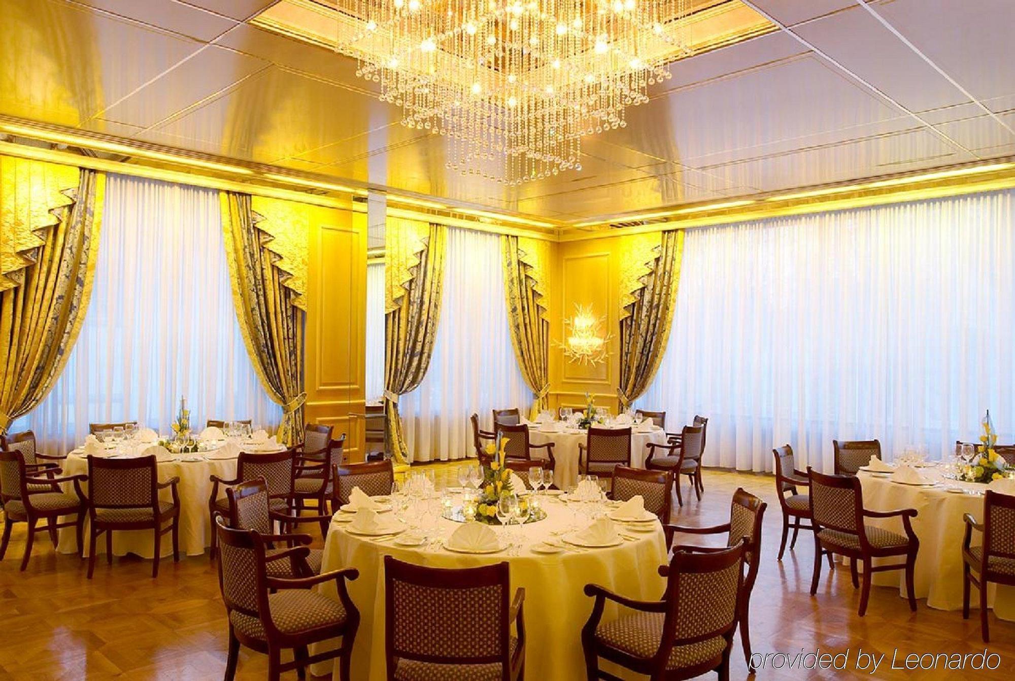 Colombi Hotel Freiburg im Breisgau Létesítmények fotó The interior of the restaurant