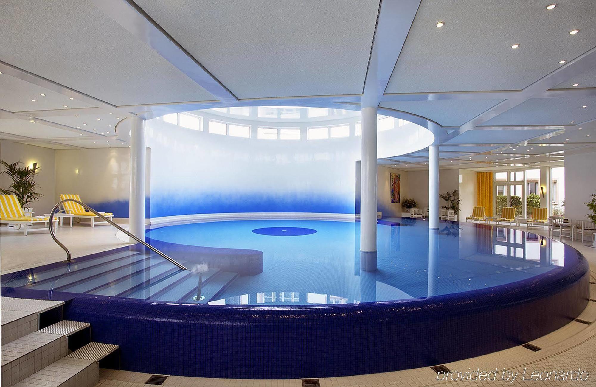 Colombi Hotel Freiburg im Breisgau Létesítmények fotó The pool at the Hotel de la Paix